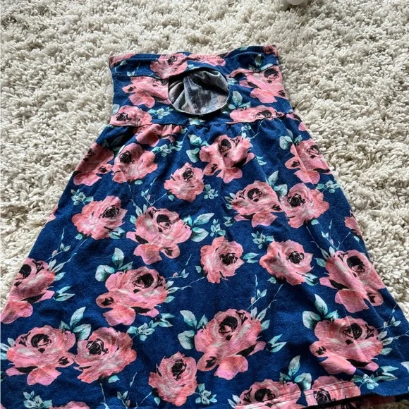 Y2K super cute vintage summer floral tube top 2000s flowy dress. Fun and… - Picture 5 of 5